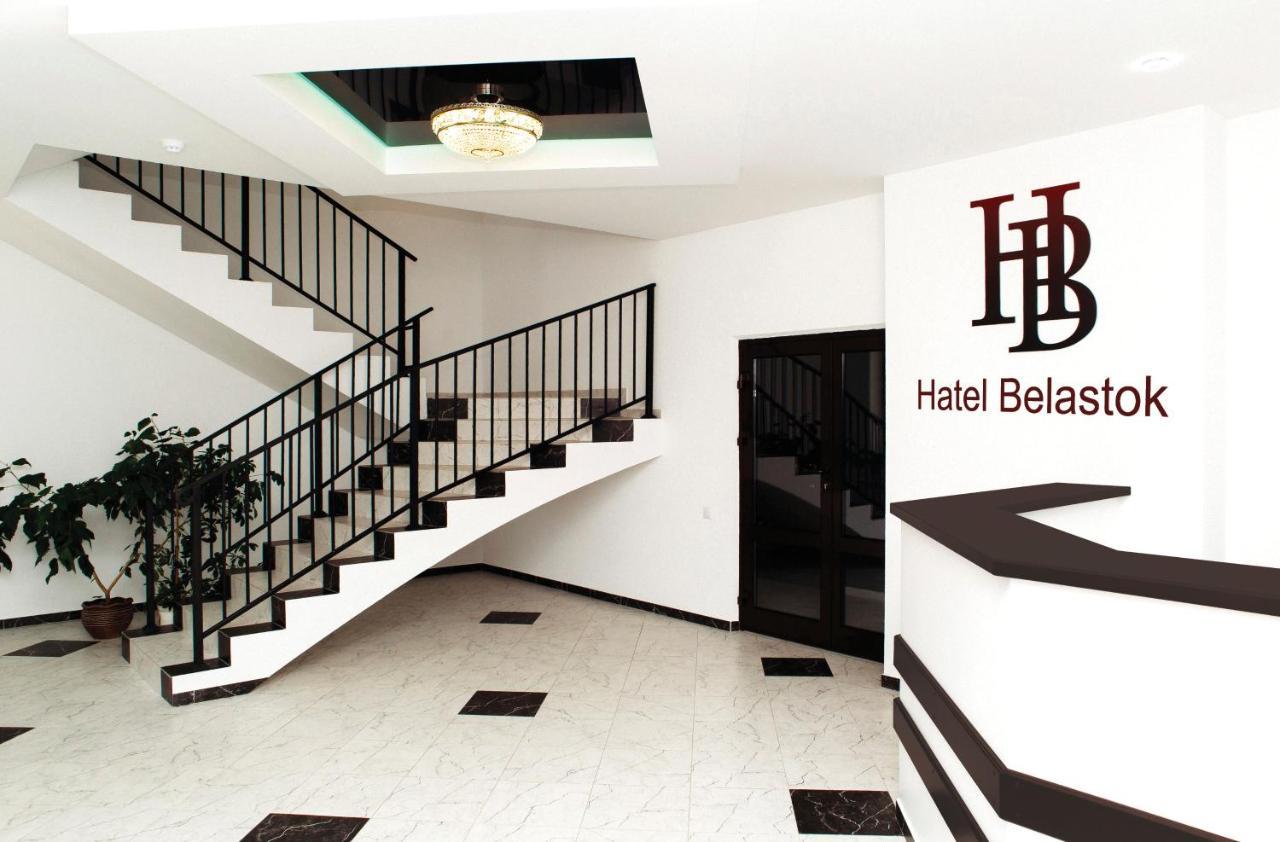Belastok Hotel Njasvizj Exteriör bild